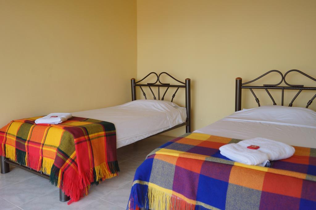 Hotel Cactus تاجانجا الغرفة الصورة